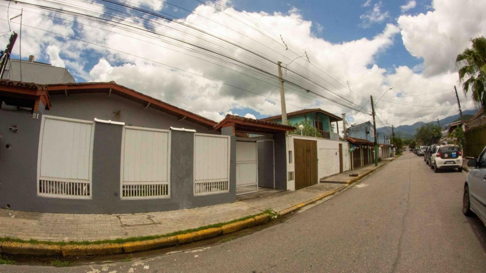 Casa 51 Hostel Ubatuba Exterior photo